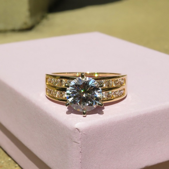 Diamonique 14k yellow gold 6 prong brilliant CZ ring size 7.75 - Picture 9 of 11